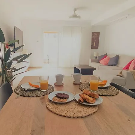 Sunset Bastian, Junto A La Costa Feriehus